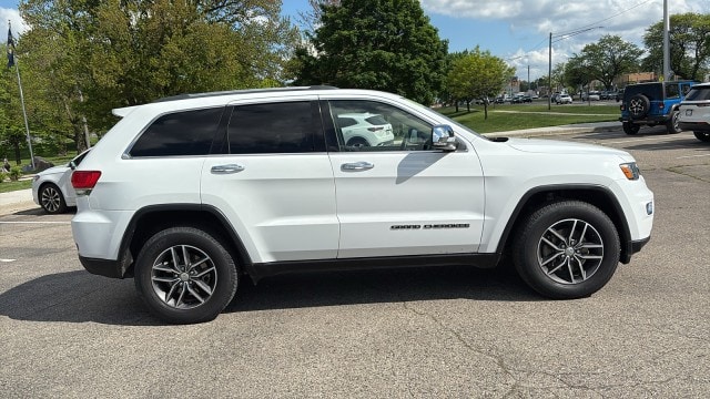 Used 2018 Jeep Grand Cherokee Limited with VIN 1C4RJFBG7JC390242 for sale in Royal Oak, MI