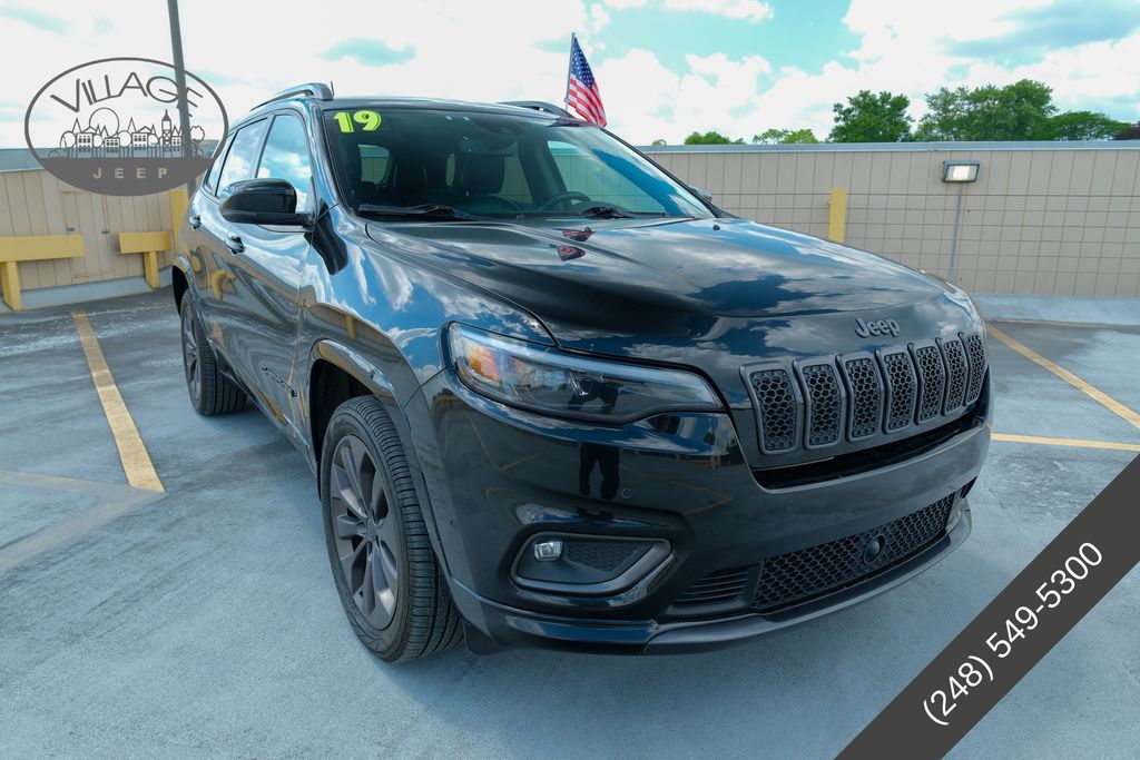 Used 2019 Jeep Cherokee High Altitude with VIN 1C4PJMDN3KD479535 for sale in Royal Oak, MI