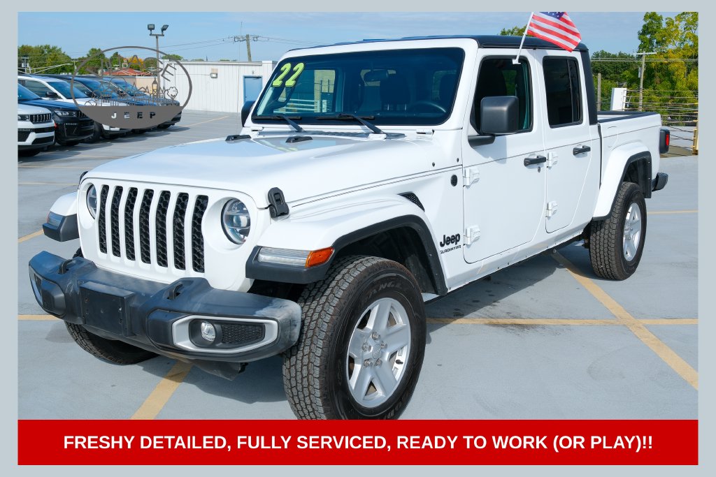 2022 Jeep Gladiator Sport Truck