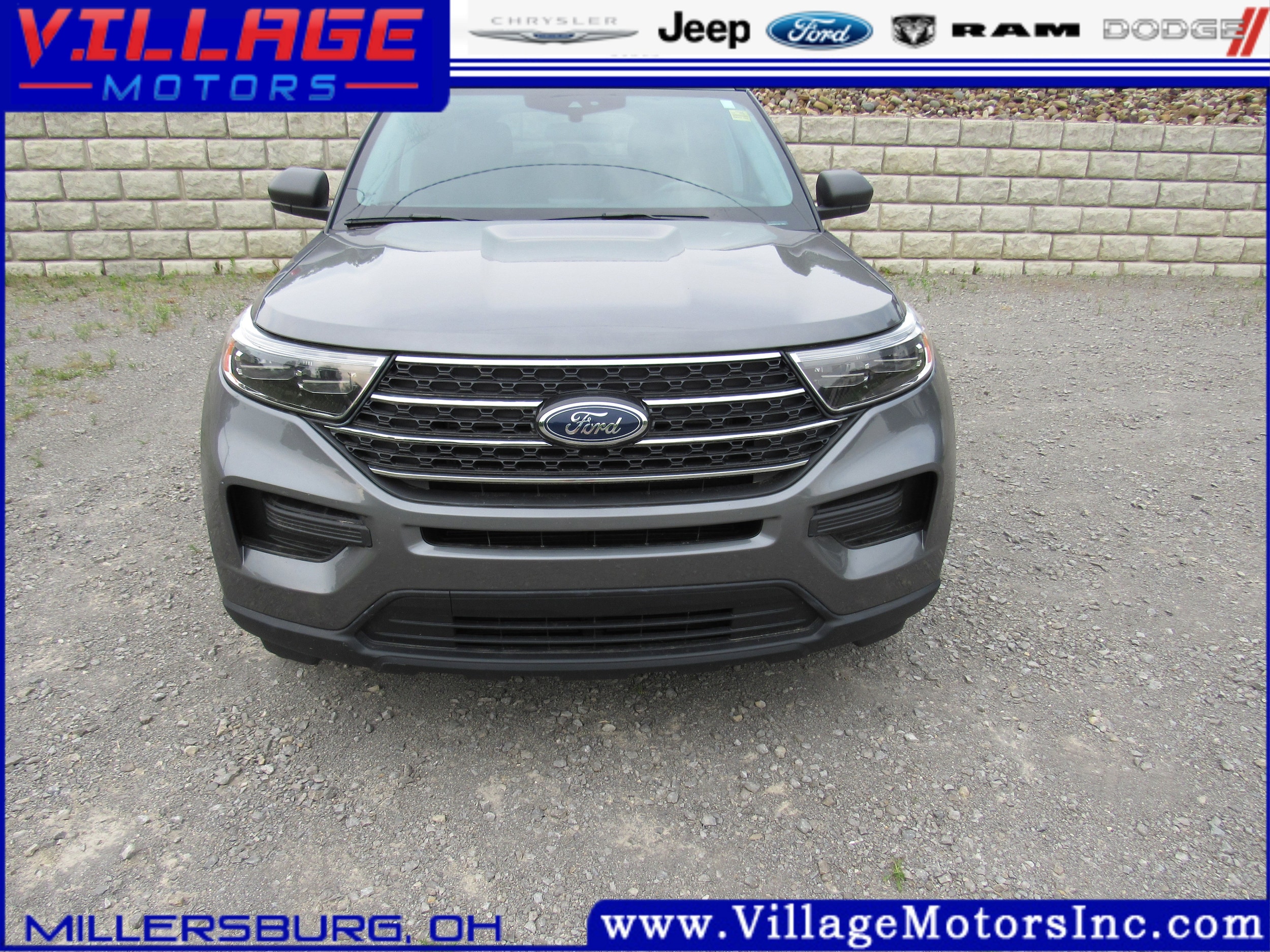 2023 Ford Explorer XLT - Photo 2