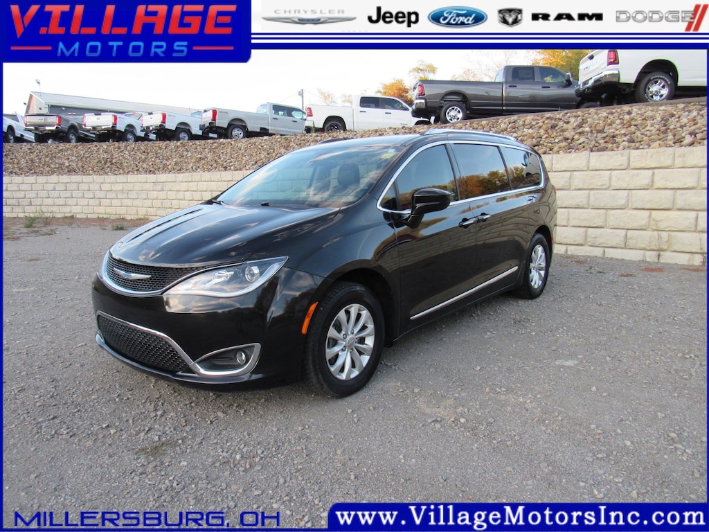 Used 2018 Chrysler Pacifica Touring L Plus Touring L Plus FWD