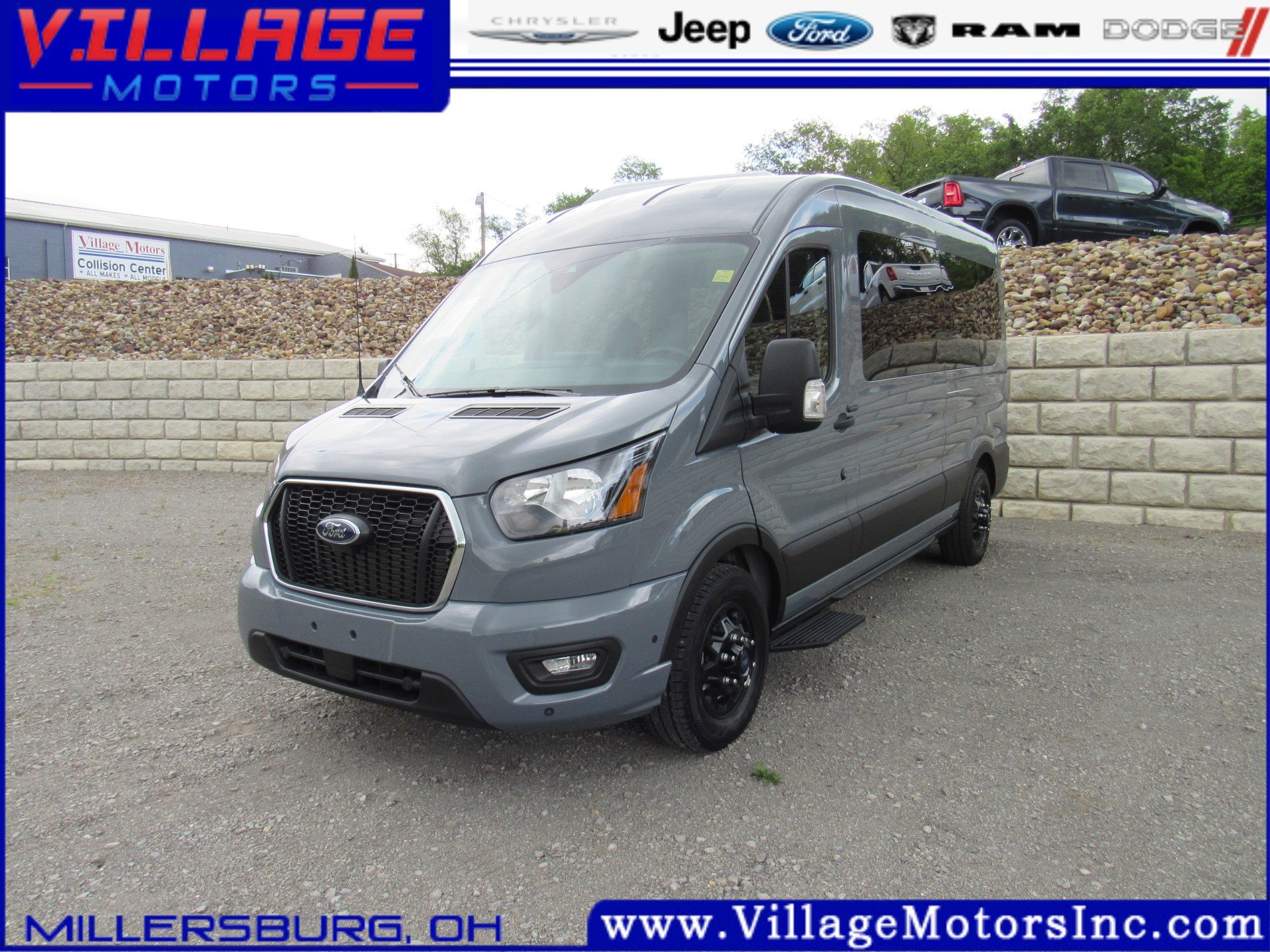 2024 Ford Transit Passenger Wagon T350