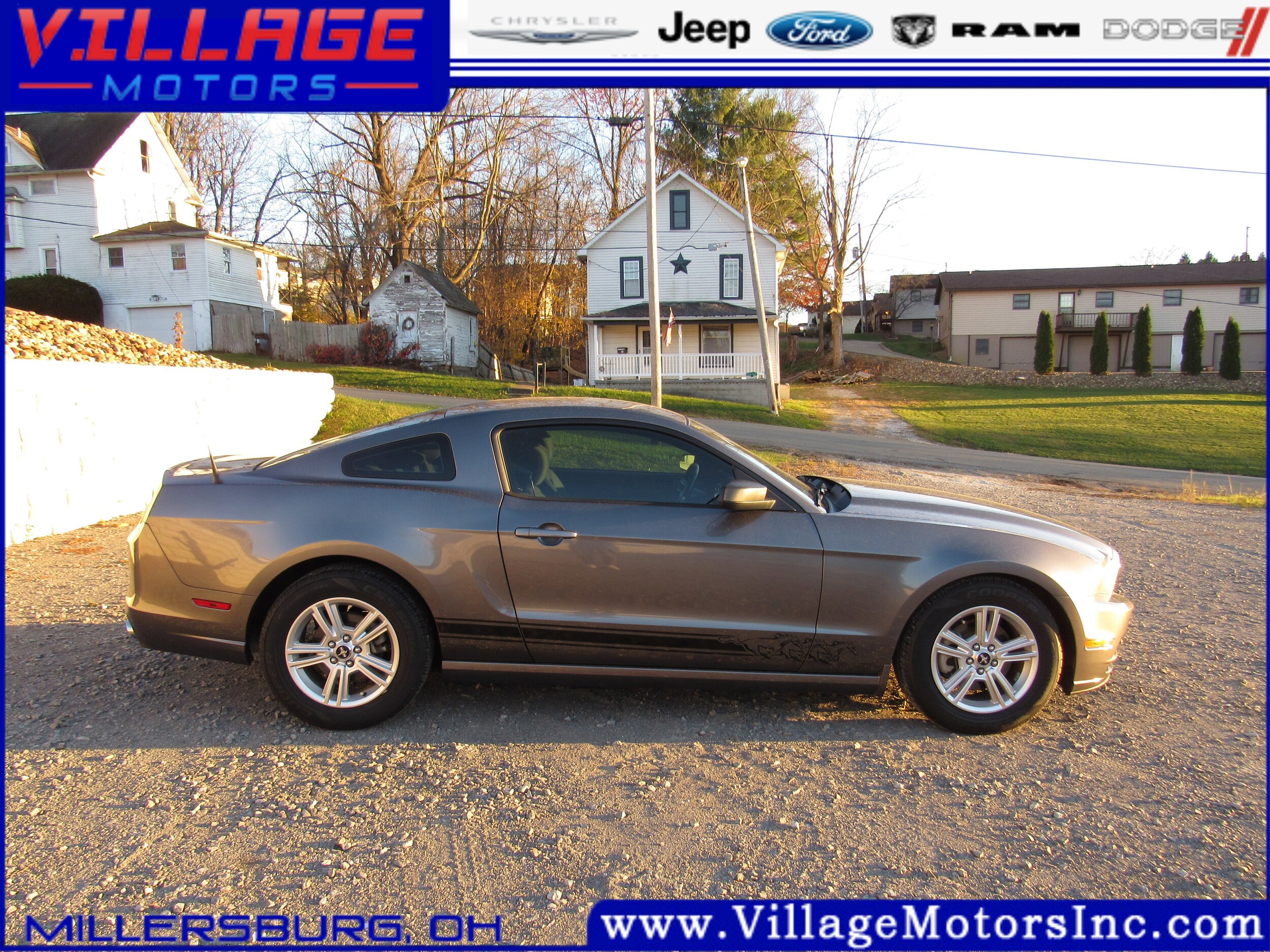 2014 Ford Mustang V6 photo 3