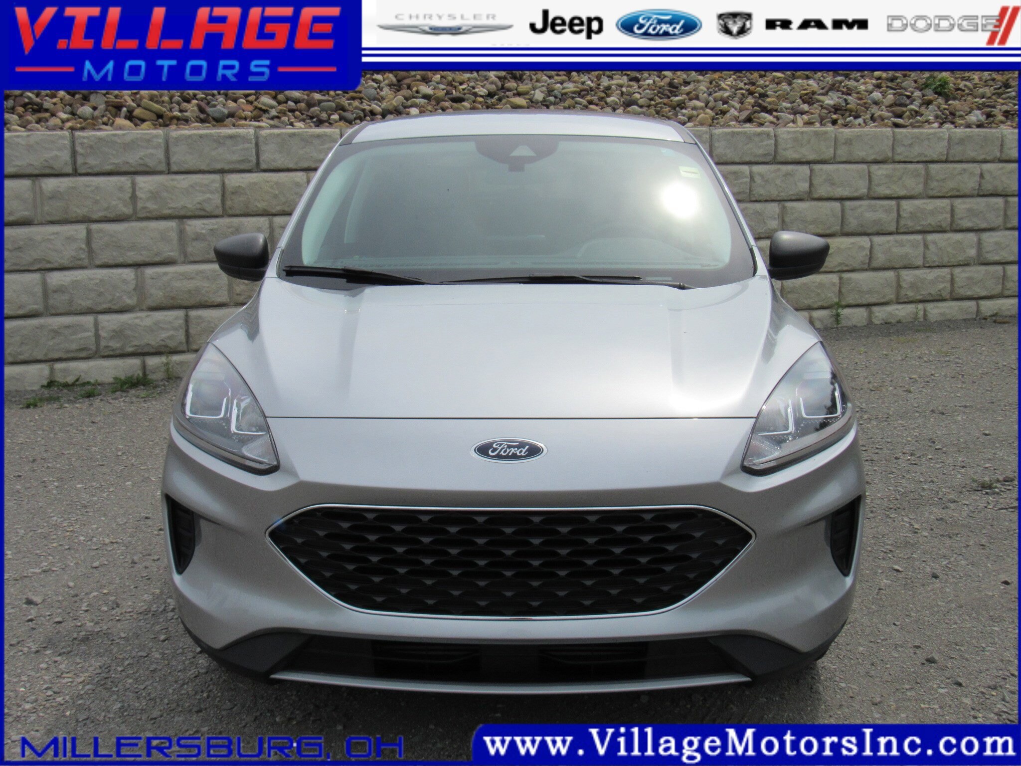 2022 Ford Escape SE photo 2