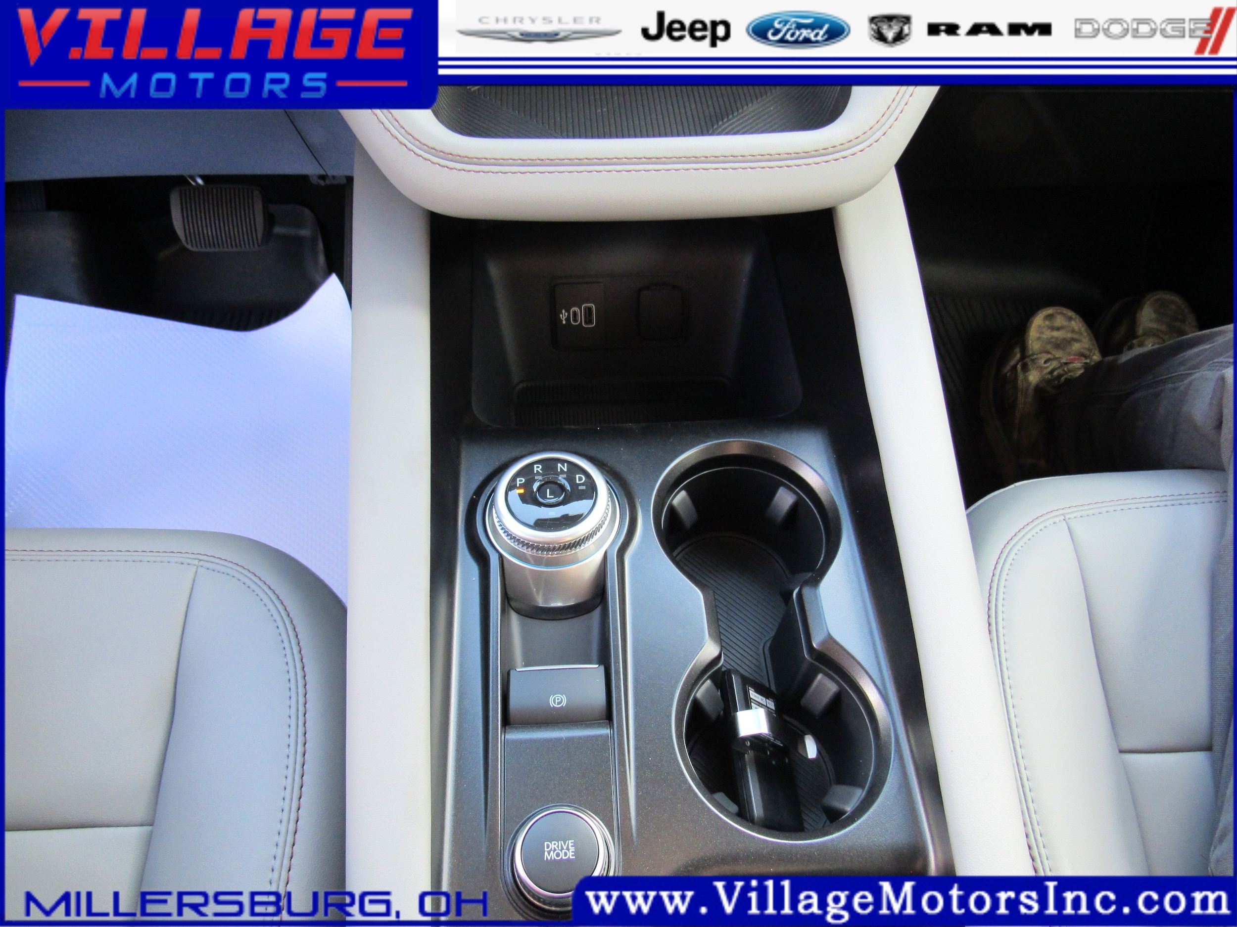2026 Ford Explorer Active - Photo 10