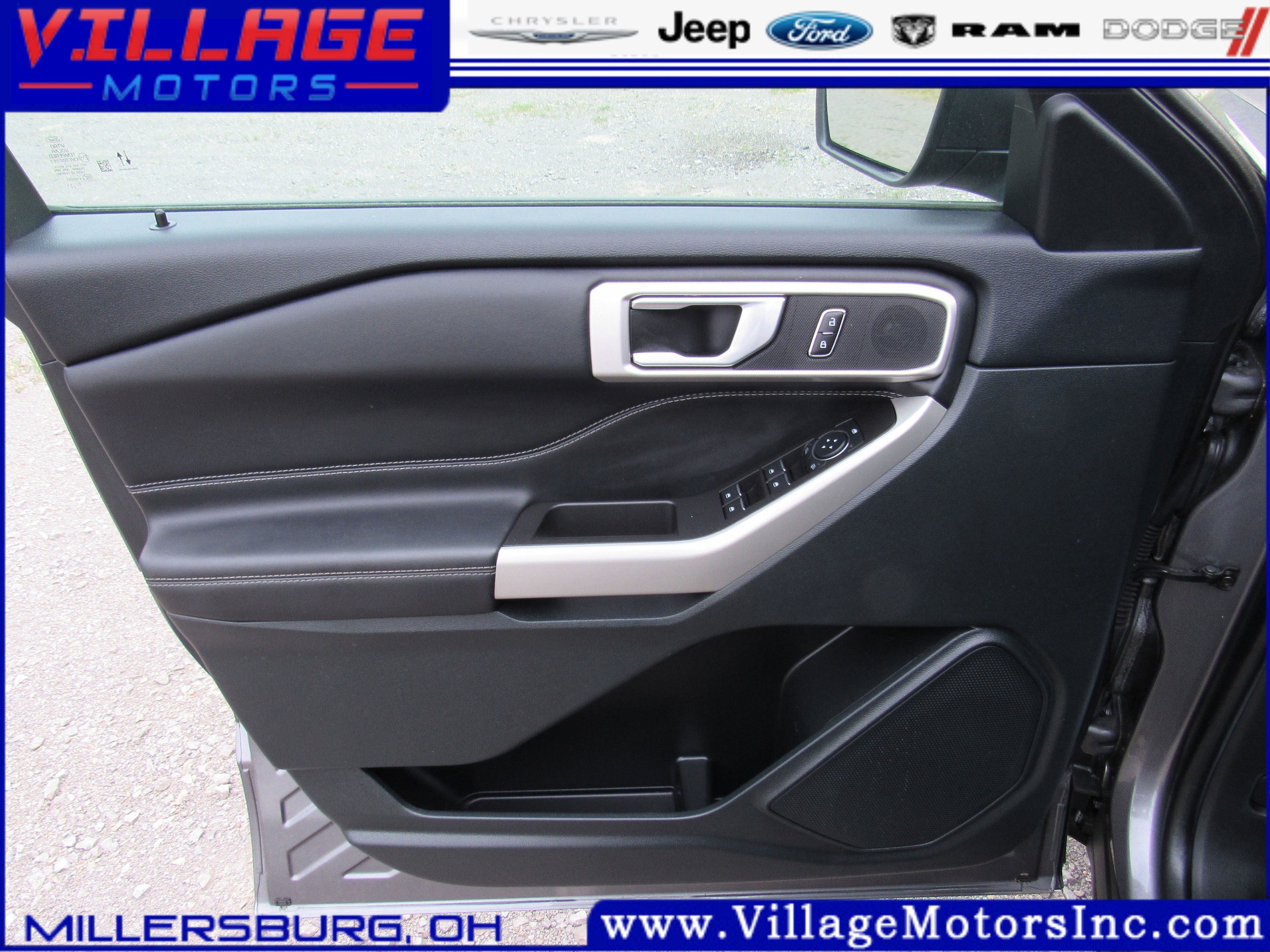 2023 Ford Explorer XLT - Photo 7