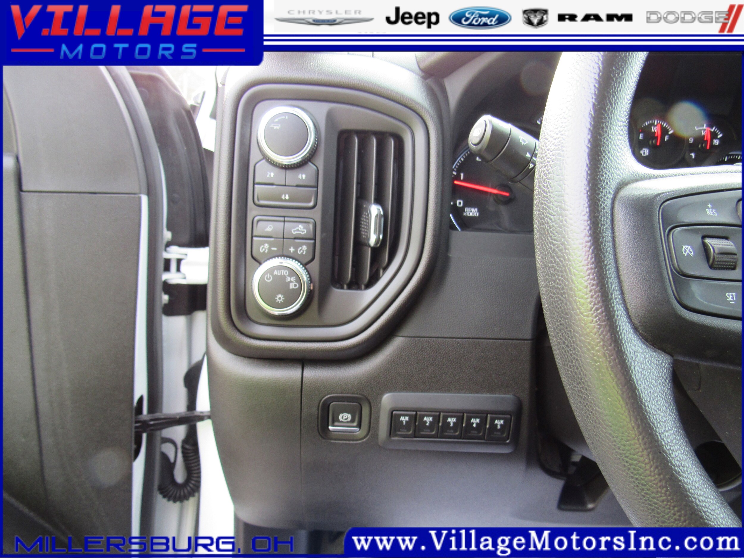 2024 GMC Sierra 2500HD Pro - Photo 10