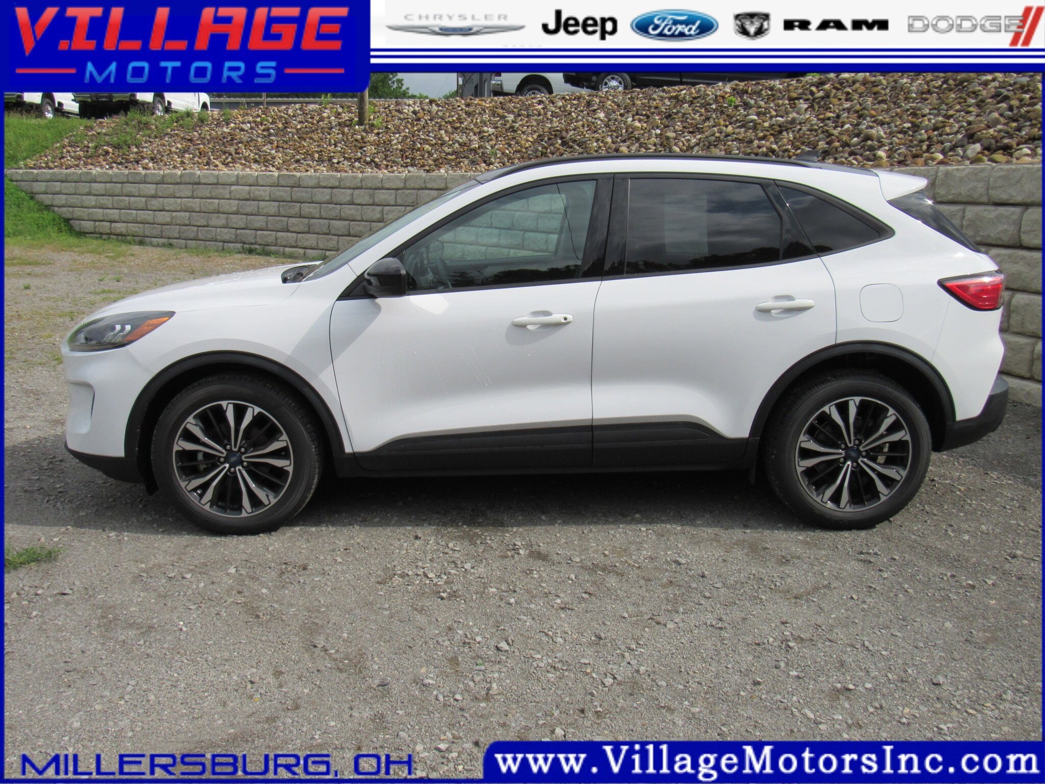 2022 Ford Escape SE photo 4