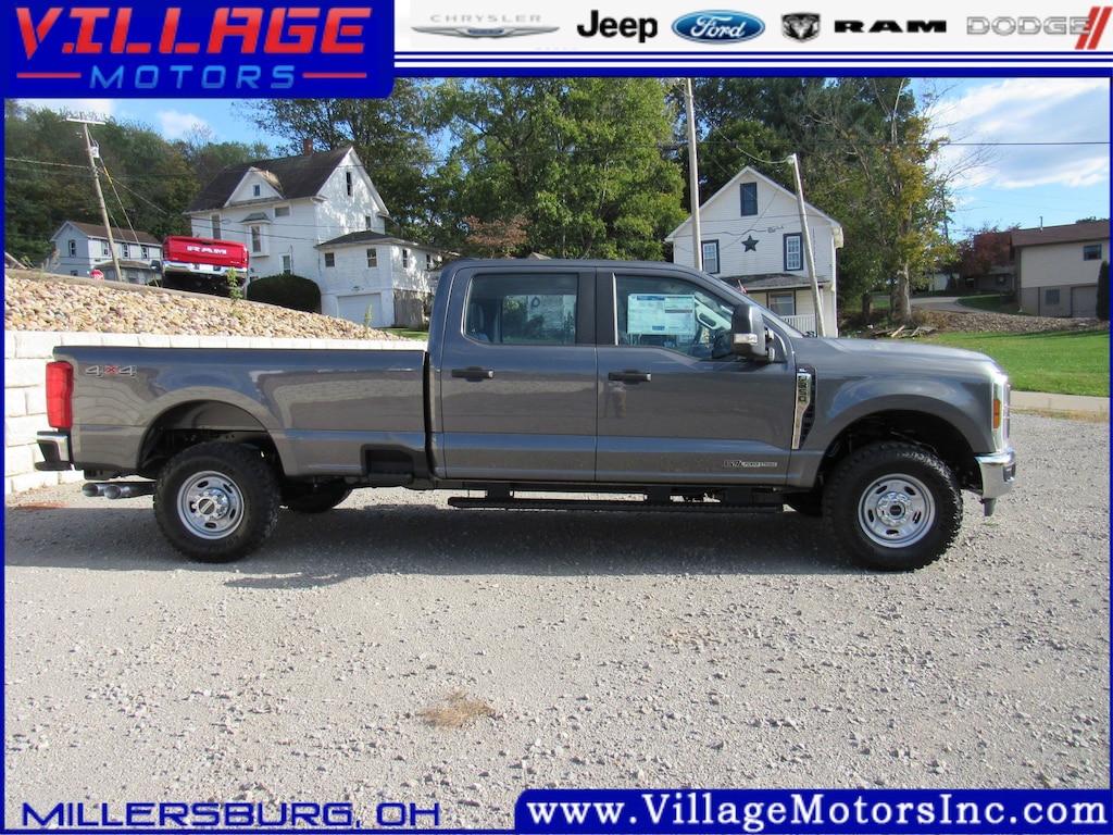 New 2025 Ford F350 Pickup XL 2025 FORD F-350 XL CREW CAB 160 WB 4WD HD