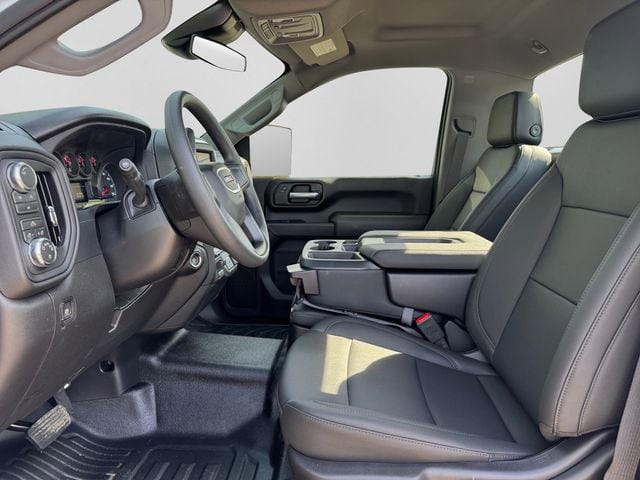 2026 GMC Sierra 3500HD Pro - Photo 10