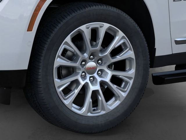2026 GMC Yukon Denali - Photo 9