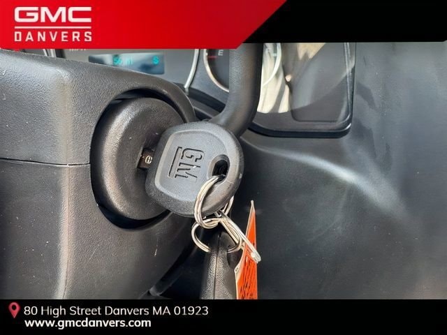 2025 GMC Savana Cargo Work Van - Photo 15