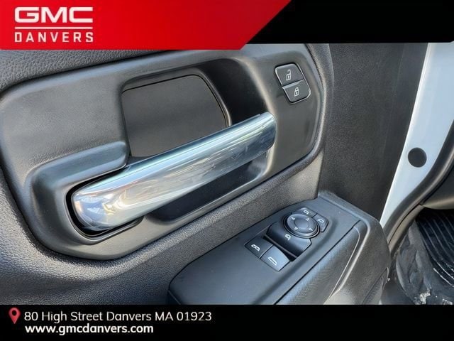 2025 GMC Sierra 3500HD Pro - Photo 11