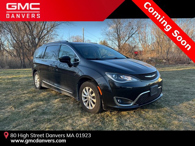 2018 Chrysler Pacifica Touring L's photo