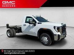 2026 GMC Sierra 3500 HD Chassis Cab Pro Truck