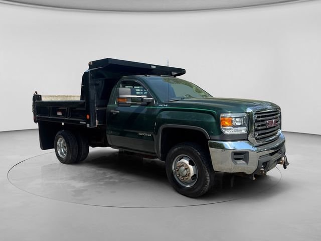 2018 GMC Sierra 4WD Regular Cab Chassis LWB's photo