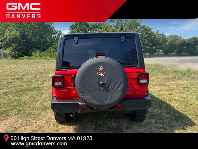 2018 Jeep Wrangler Unlimited Sahara photo 4