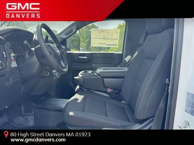 2025 GMC Sierra 2500HD Pro - Photo 13