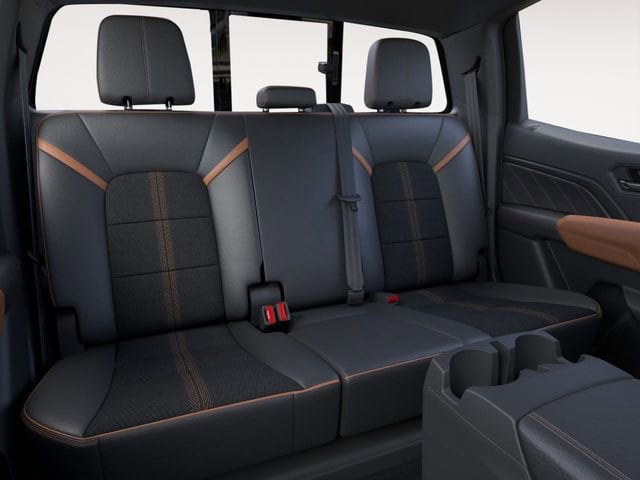 2026 GMC Canyon AT4 - Photo 17