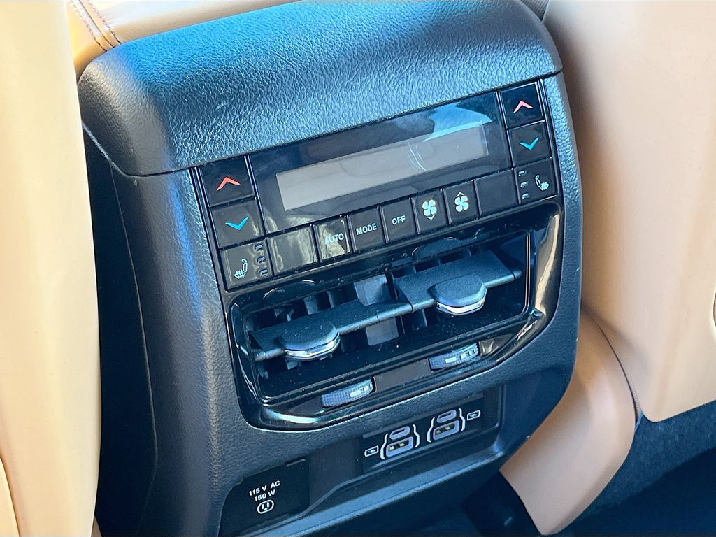 2024 Jeep Grand Cherokee Summit - Photo 27