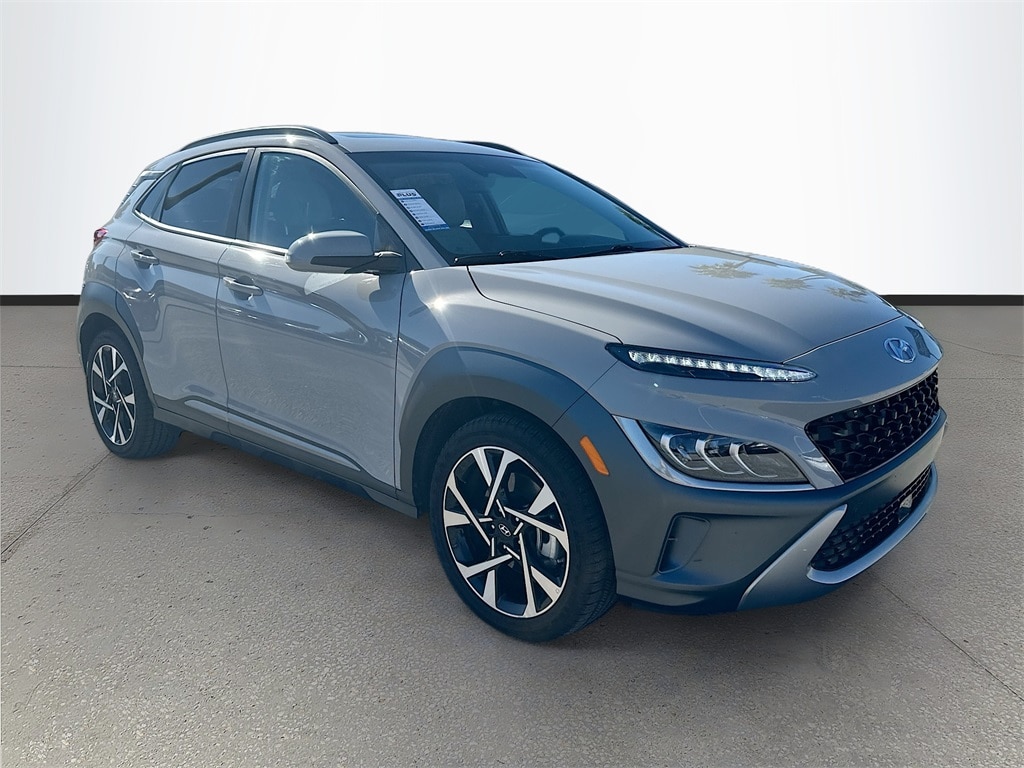 2023 Hyundai Kona Limited's photo