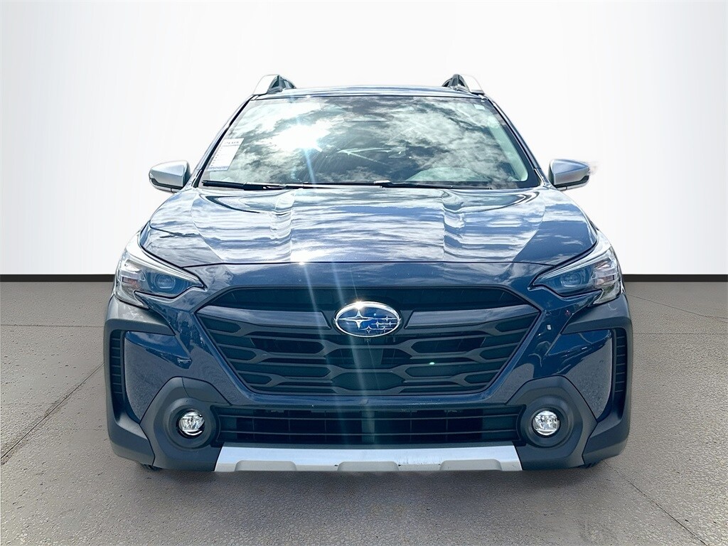 2023 Subaru Outback Touring photo 2