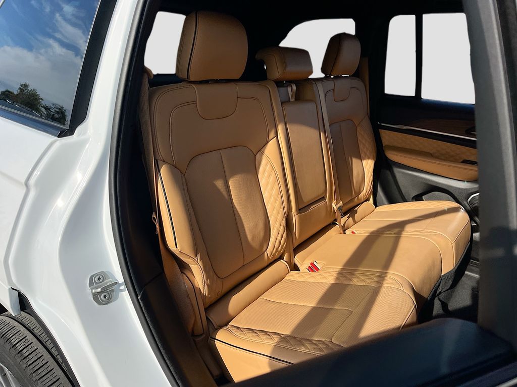 2024 Jeep Grand Cherokee Summit - Photo 29