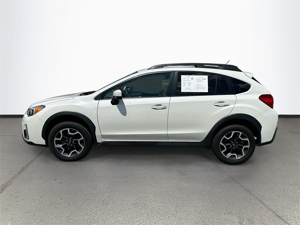 2016 Subaru Crosstrek 2.0i Premium photo 3