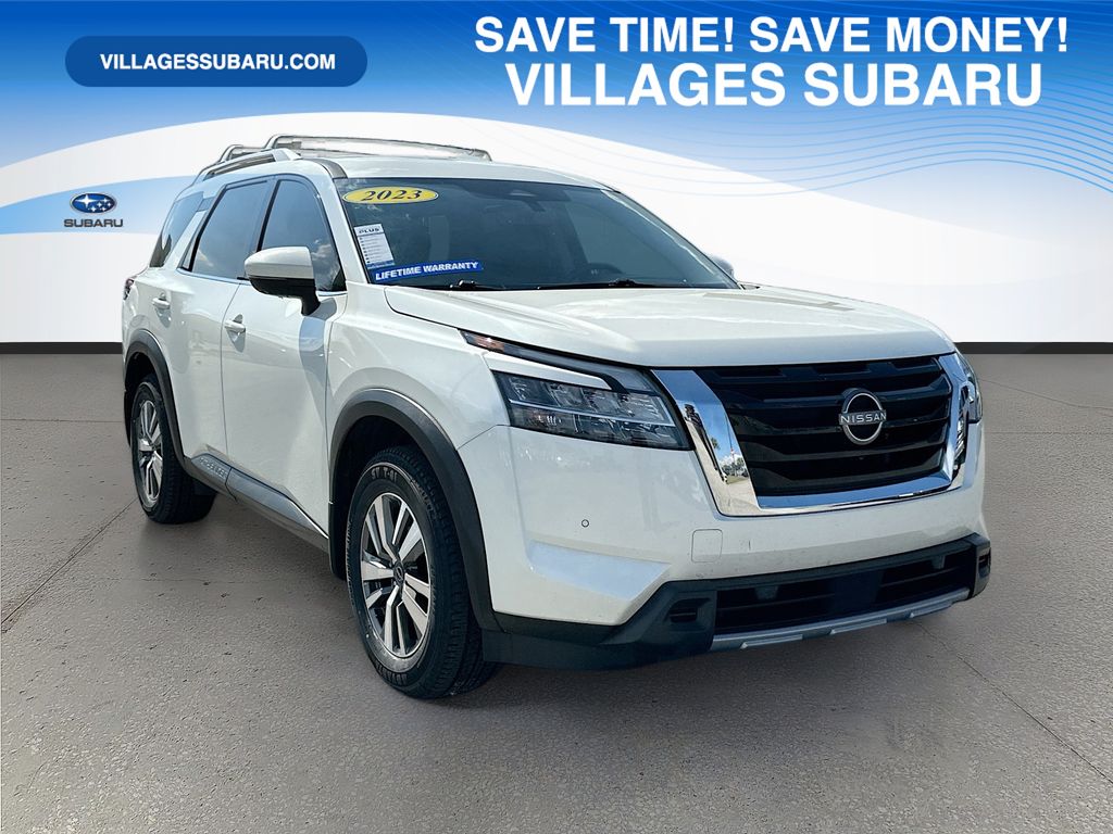 2023 Nissan Pathfinder SL