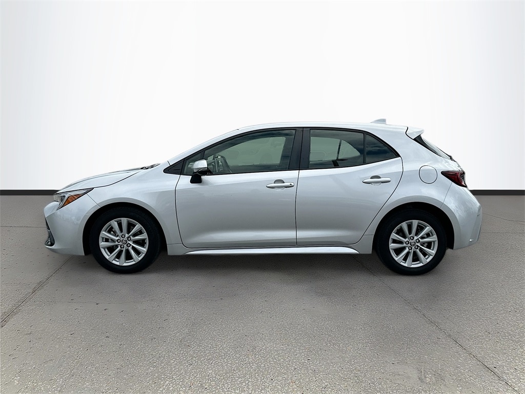 Used 2023 Toyota Corolla Hatchback SE Hatchback