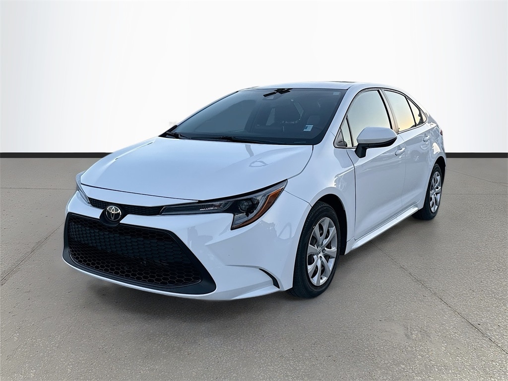 Used 2021 Toyota Corolla LE Sedan