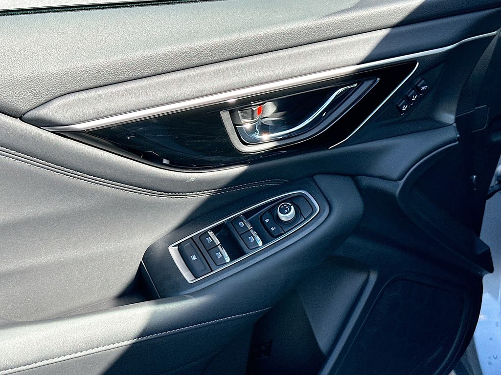 2025 Subaru Legacy Limited - Photo 18