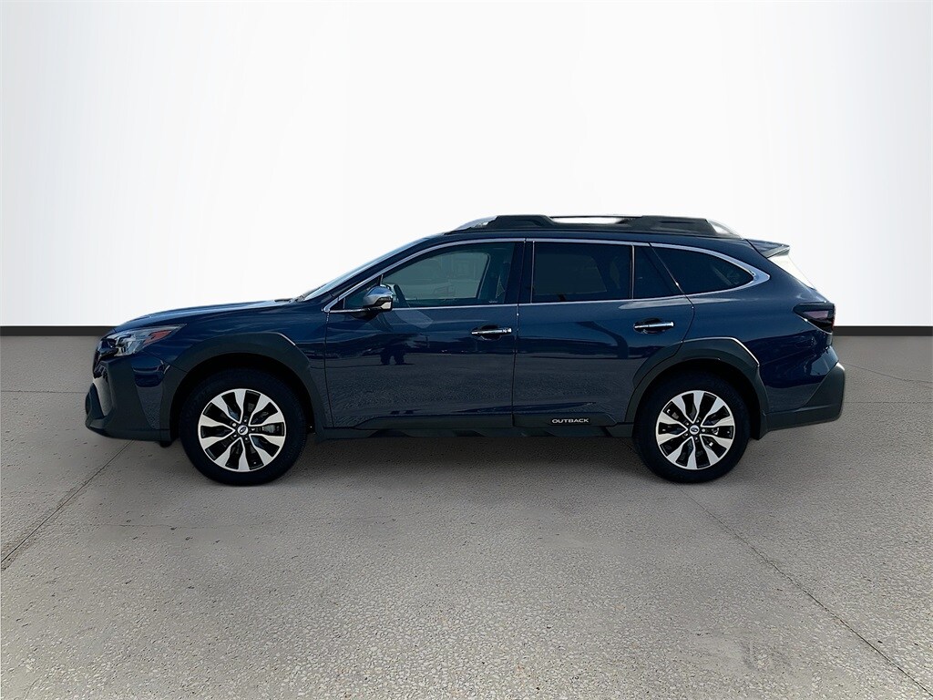 2023 Subaru Outback Touring photo 2