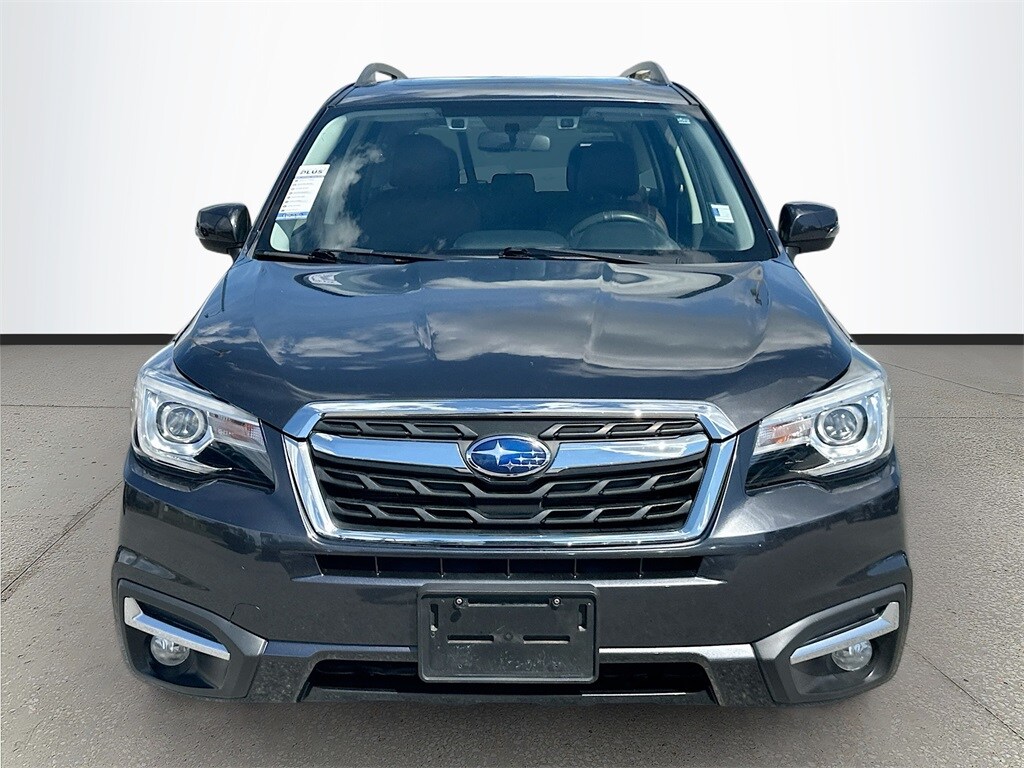 2017 Subaru Forester 2.5i Touring photo 2