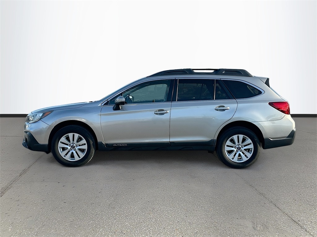 Used 2018 Subaru Outback 2.5i Premium with SUV