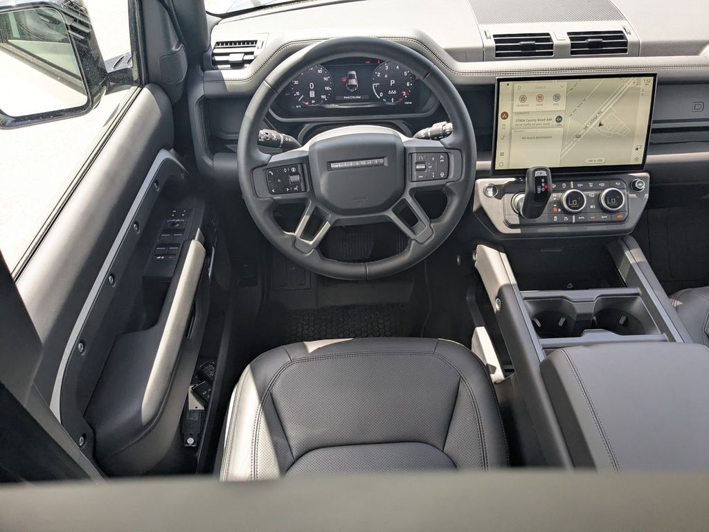 2026 Land Rover Defender X-Dynamic SE - Photo 14
