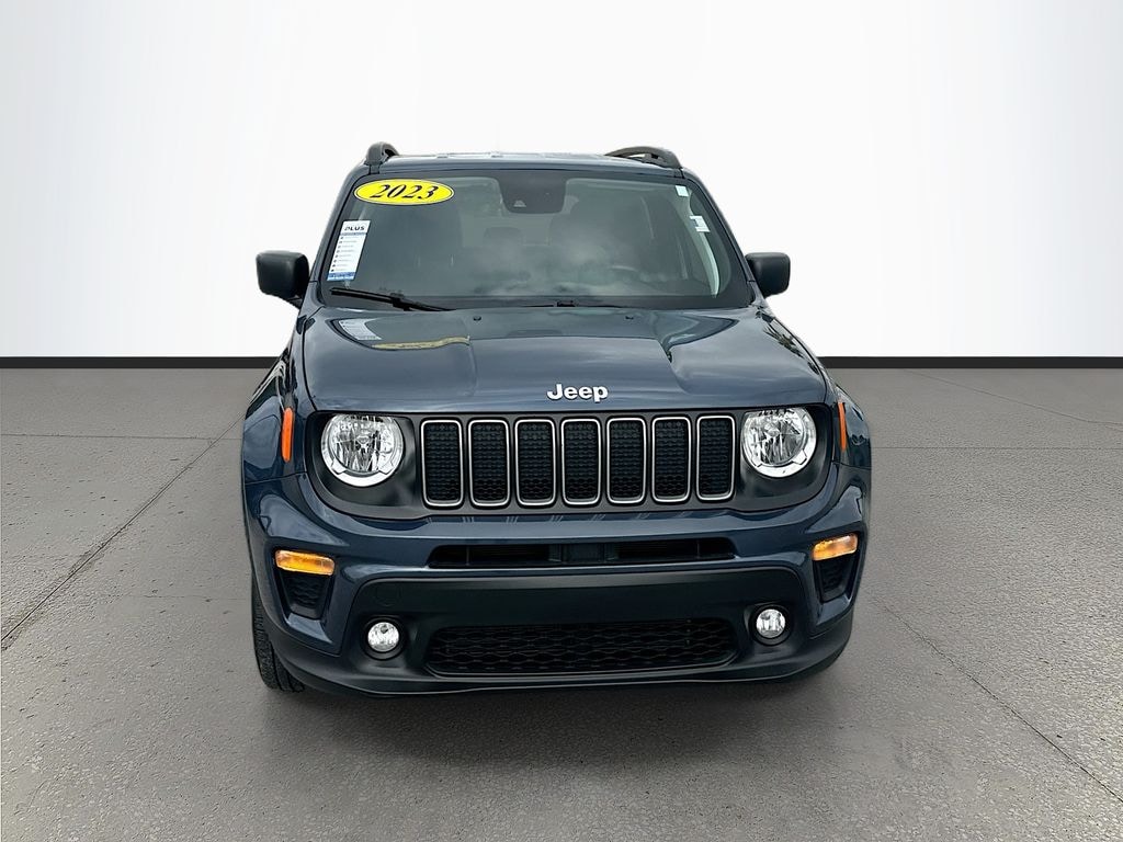 Used 2023 Jeep Renegade Latitude SUV