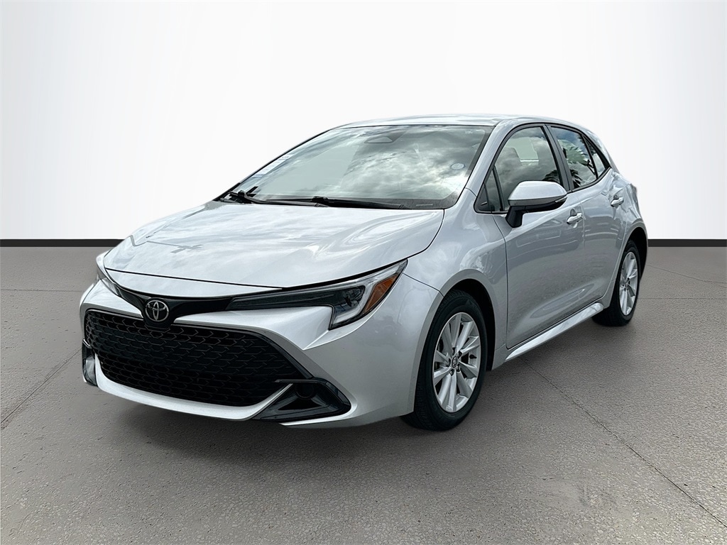 Used 2023 Toyota Corolla Hatchback SE Hatchback