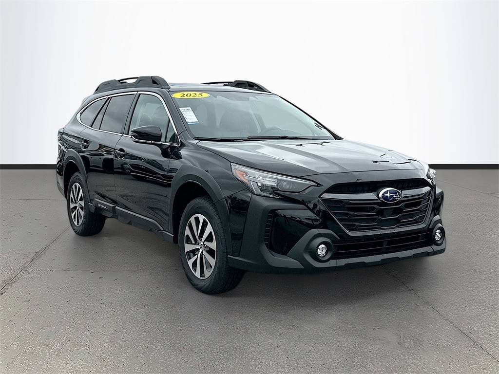 2025 Subaru Outback Premium's photo