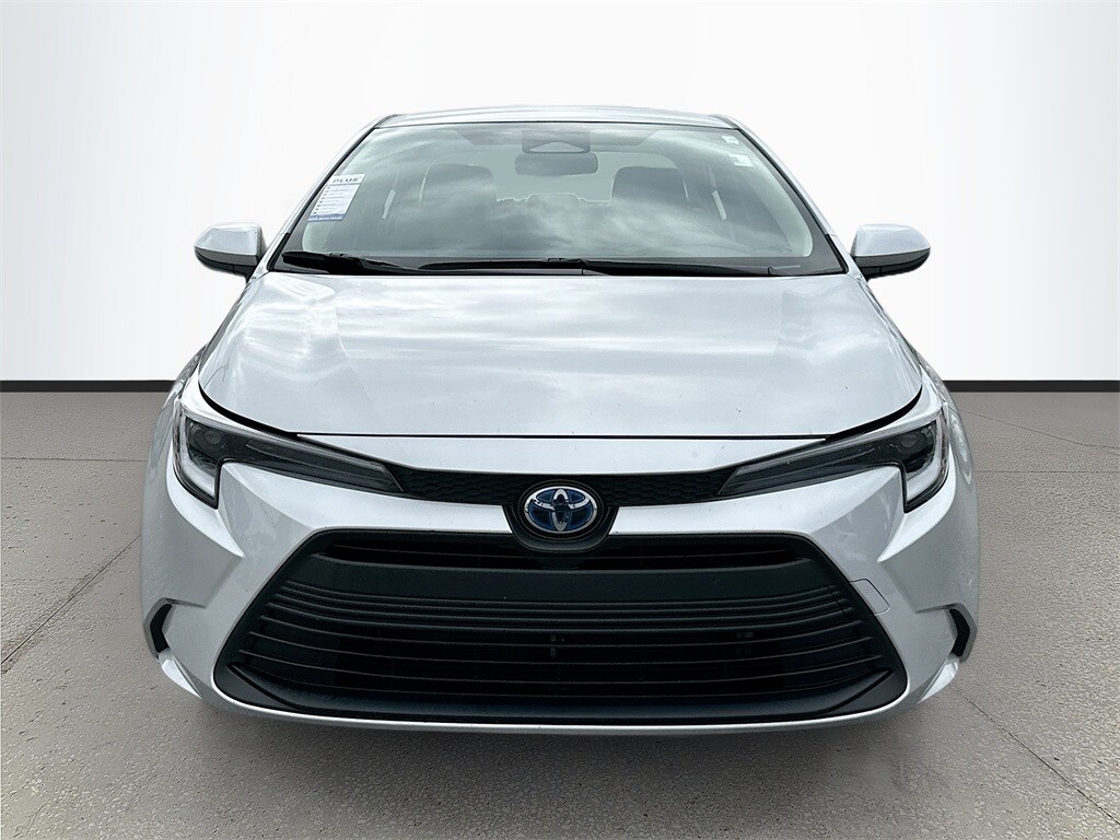 2025 Toyota Corolla Hybrid LE photo 2