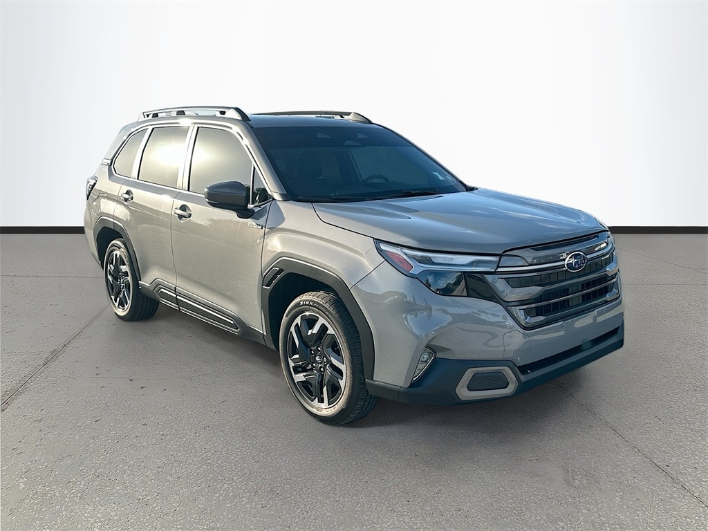 2025 Subaru Forester Limited's photo