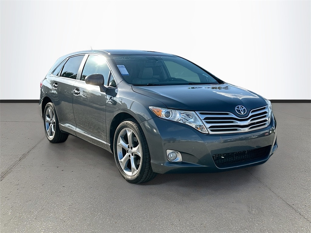 2012 Toyota Venza LE's photo