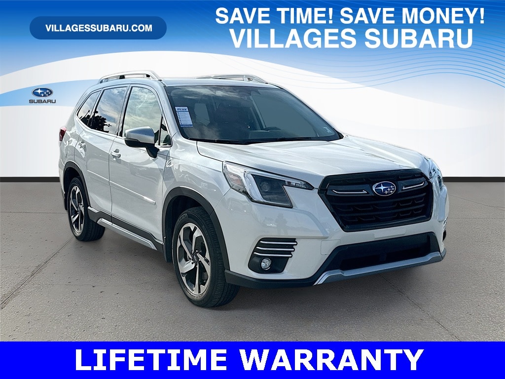 2022 Subaru Forester Touring's photo