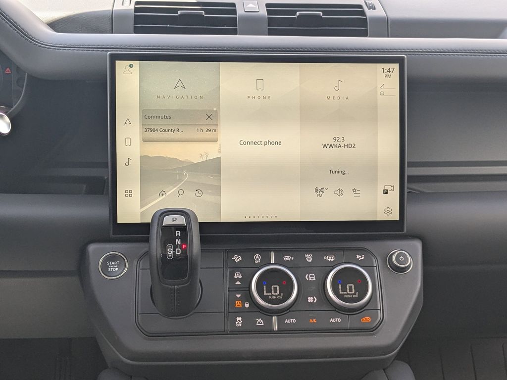 2026 Land Rover Defender X-Dynamic SE - Photo 16