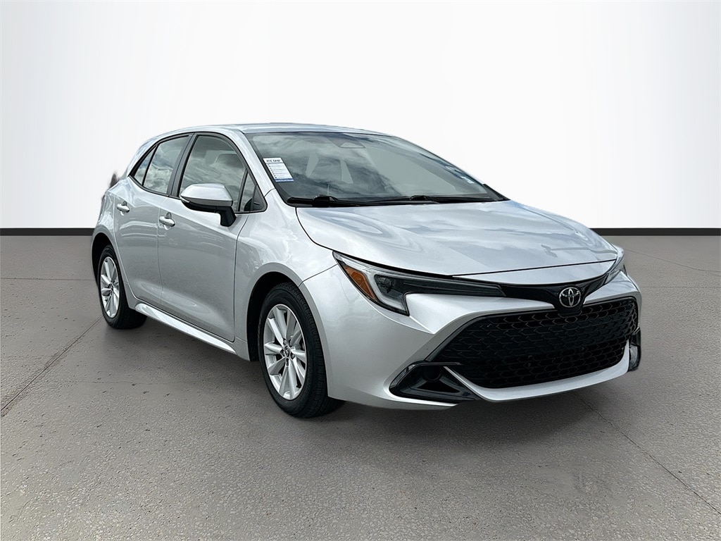 Used 2023 Toyota Corolla Hatchback SE Hatchback