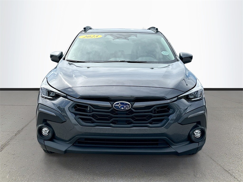 2025 Subaru Crosstrek Limited photo 2