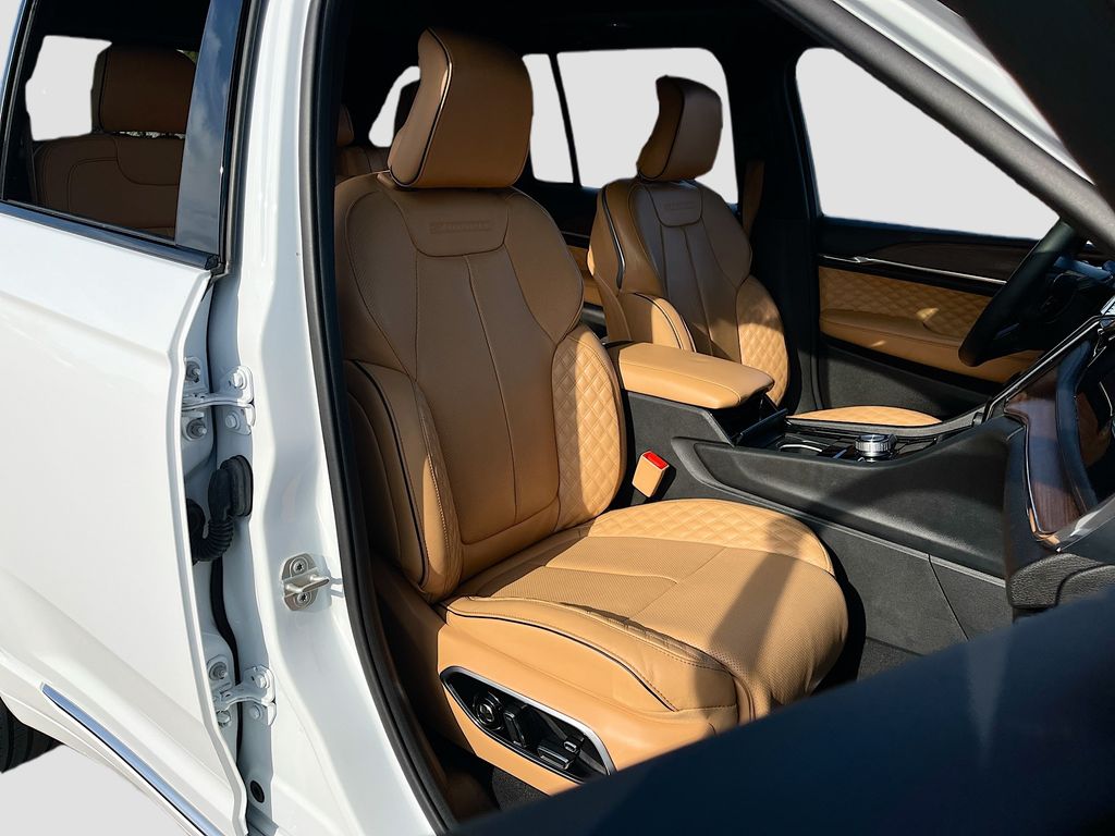 2024 Jeep Grand Cherokee Summit - Photo 30