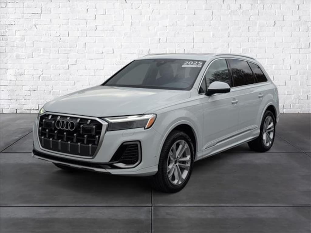 Certified 2025 Audi Q7 55 Premium SUV