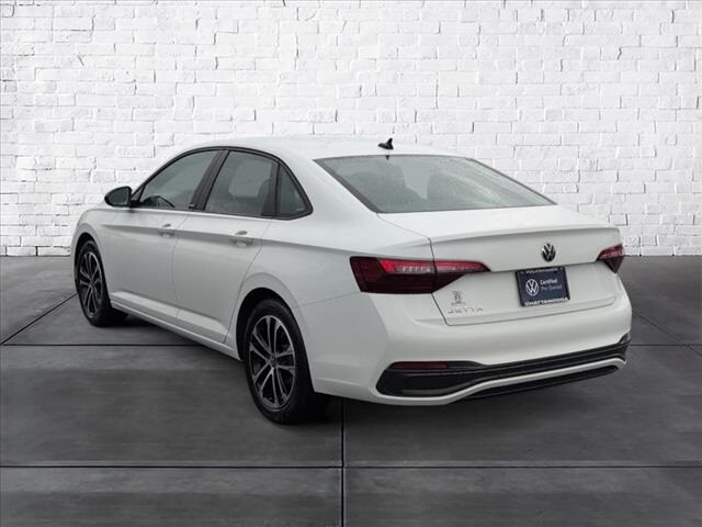 2024 Volkswagen Jetta 1.5T Sport photo 4
