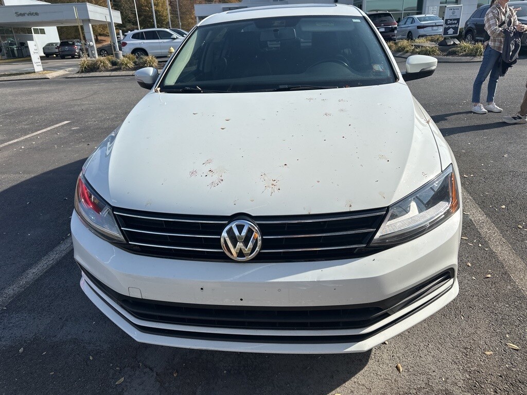 Used 2017 Volkswagen Jetta 1.4T SE Sedan